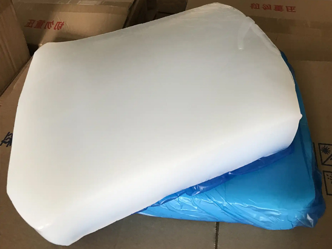 沉淀胶是什么？工业硅胶选型，别盲目追求高透气相胶